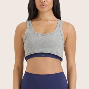 NWOT SET ACTIVE SPORTY ROSTER BRA IN LAKE